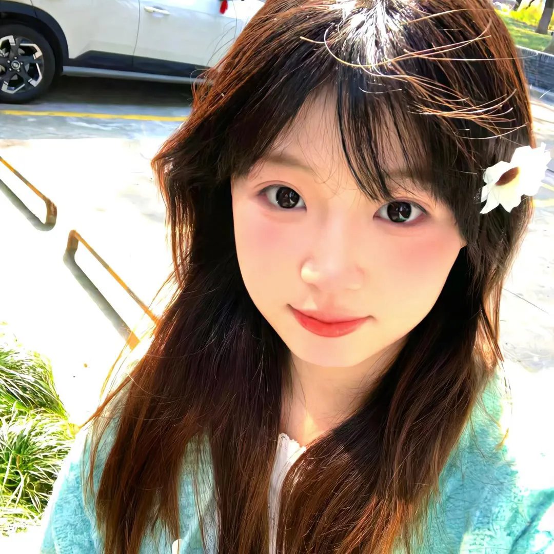 伴游女王
